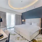 A Living Modern 1Br Apartment In Paramount Tower -2203D