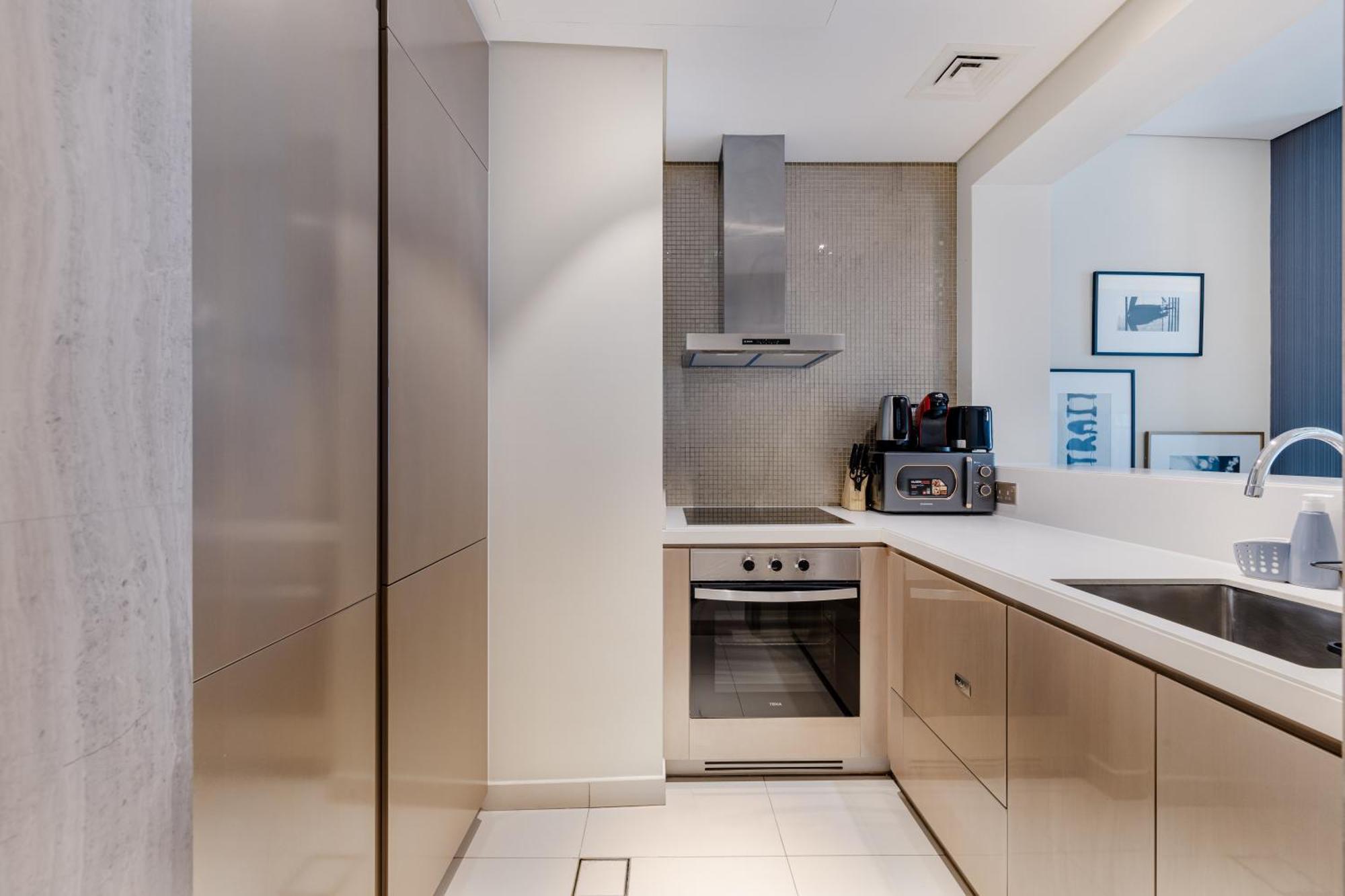 A Living Modern 1br In Paramount Tower -2203d Apartment *