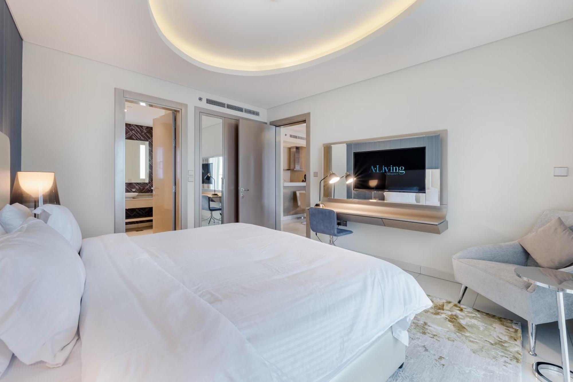 A Living Modern 1br In Paramount Tower -2203d Dubai