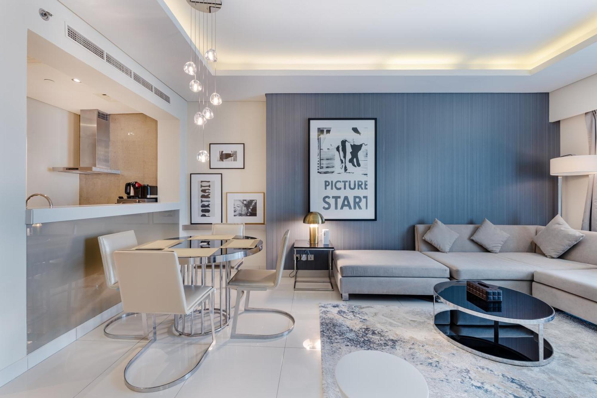 A Living Modern 1br In Paramount Tower -2203d
