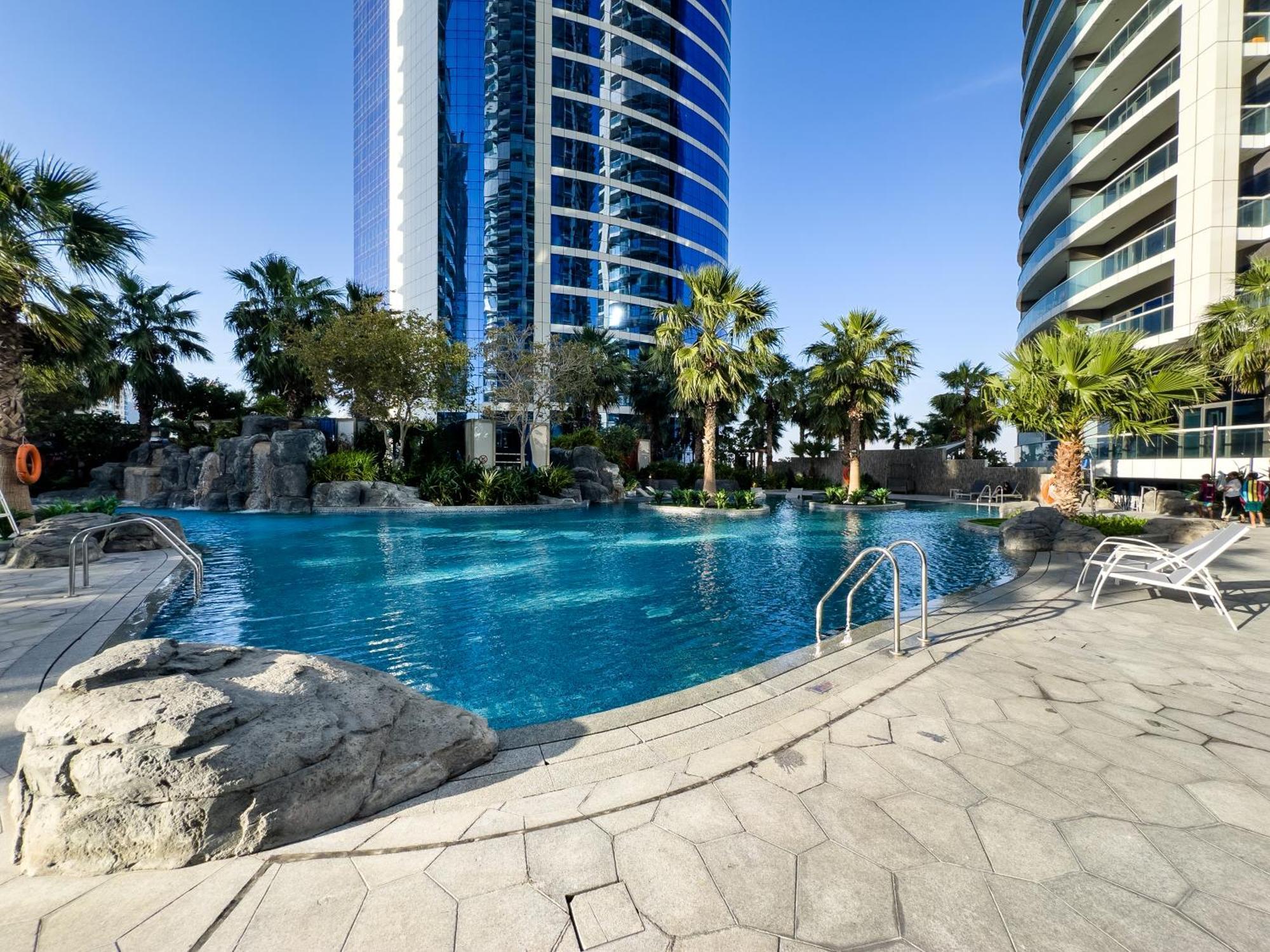 A Living Modern 1br In Paramount Tower -2203d Apartment *
